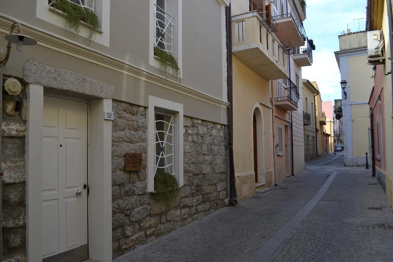Bed & Breakfast Maison Et Charme Hotel Boutique Olbia Italy